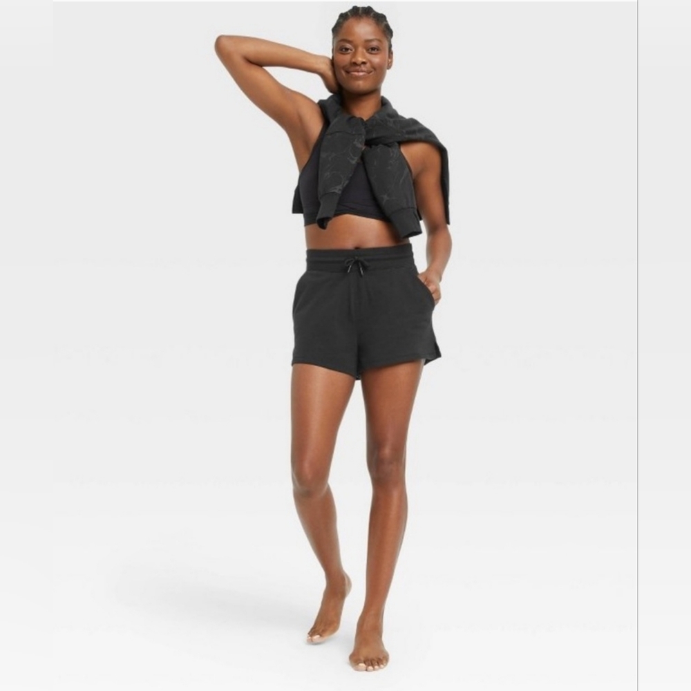 ALL IN MOTION WOMEN'S FRENCH TERRY SHORTS 3.5 nwt